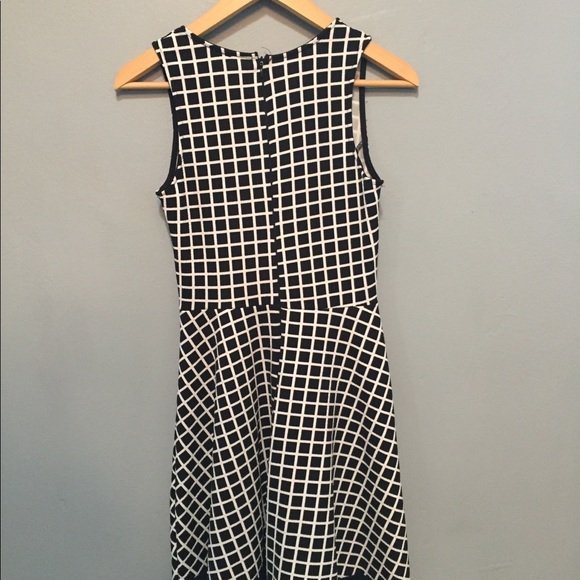 Black & white windowpane Papermoon dress // Small - Picture 3 of 4
